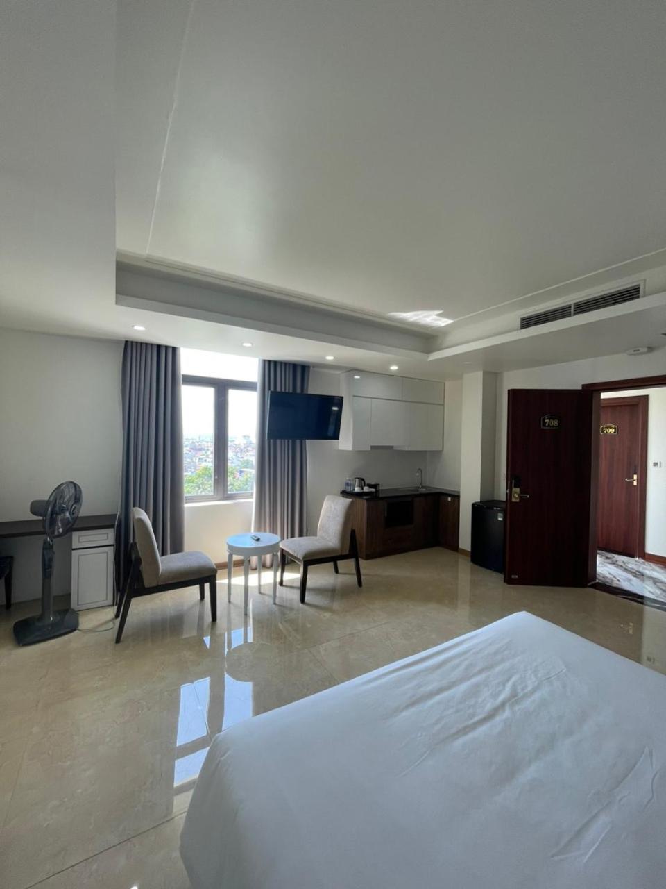 Lotus Hotel & Apartment Hai Phong Exteriér fotografie