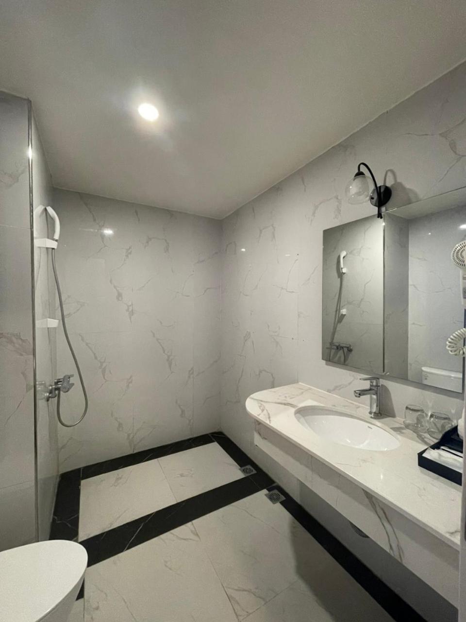 Lotus Hotel & Apartment Hai Phong Exteriér fotografie