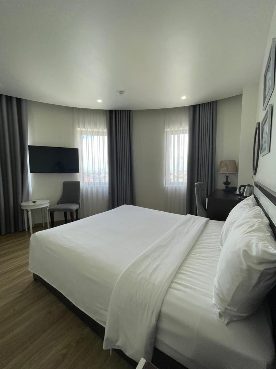 Lotus Hotel & Apartment Hai Phong Exteriér fotografie